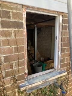 Window opening during repair work
